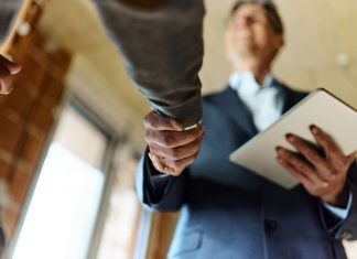 Revolutionizing Real Estate: How Tech is Empowering Real Estate Agents in Lahore